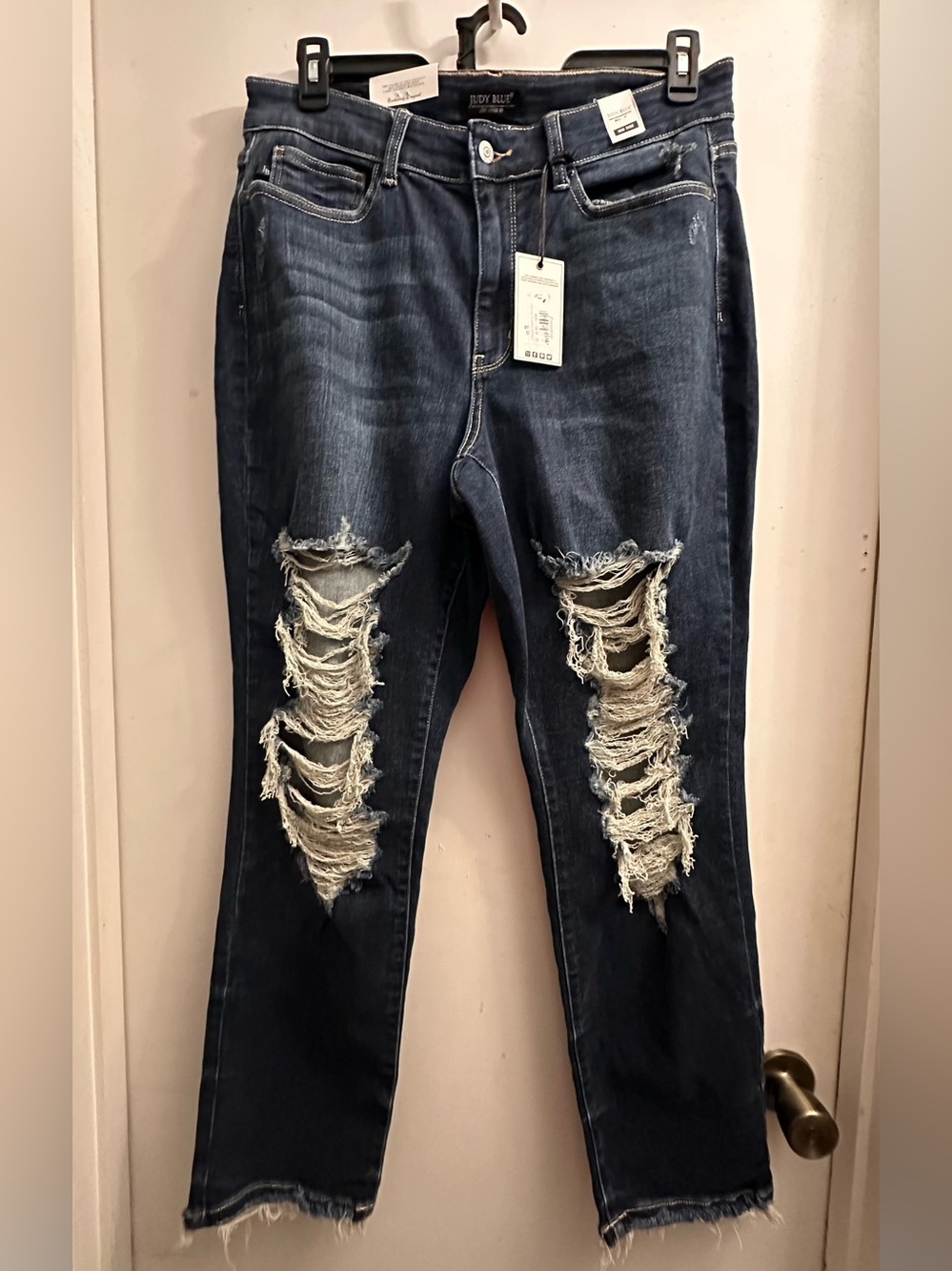 NWT Judy Blue High Rise Destroyed Straight Leg Jeans